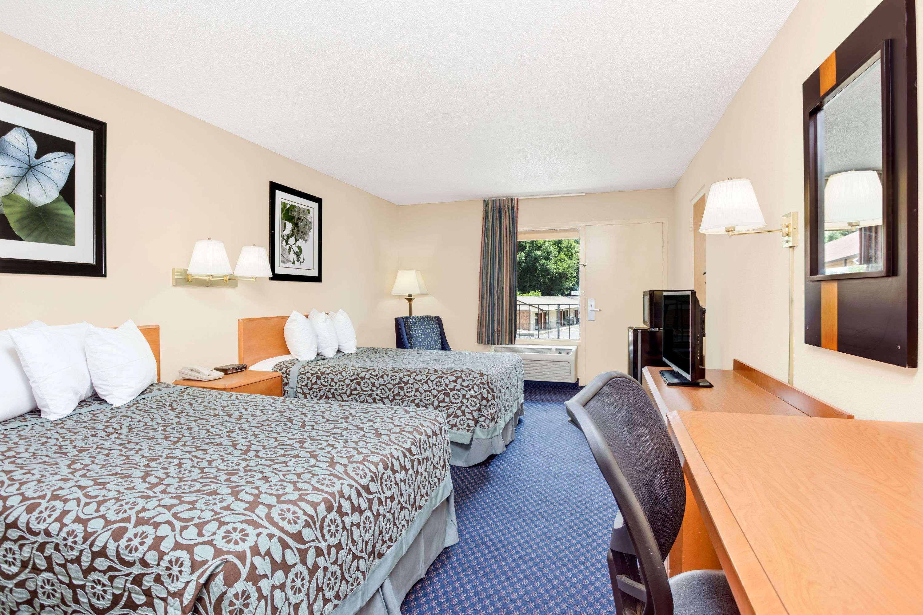 Americas Best Value Inn Айкън Екстериор снимка
